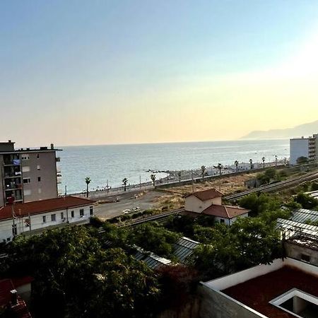 Casa Solymar Apartment Vallecrosia Exterior photo