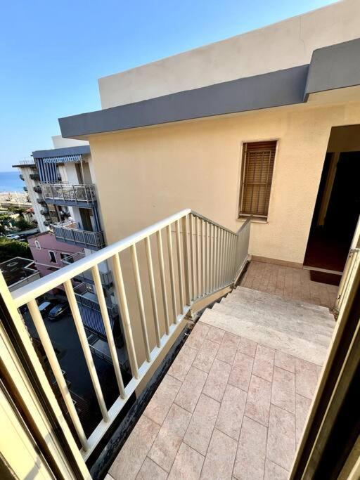 Casa Solymar Apartment Vallecrosia Exterior photo